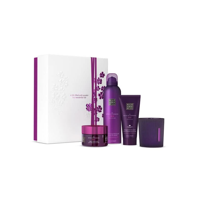 Zestaw upominkowy Rituals Yozakura z fioletowymi kosmetykami i świecą zapachową